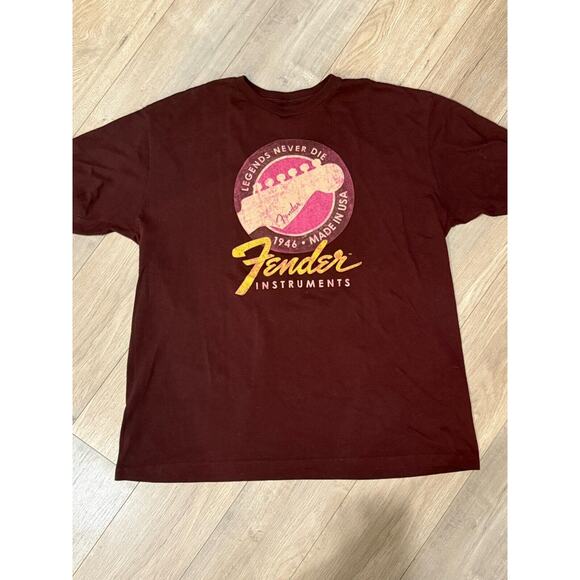 Fender Guitar T-Shirt Legends Never Die Logo Dark Red‎ Size XXL - Picture 1 of 9
